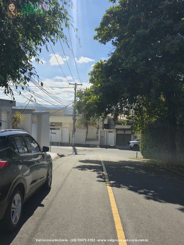 Casa a Venda no Jardim Ponte Alta em Volta Redonda