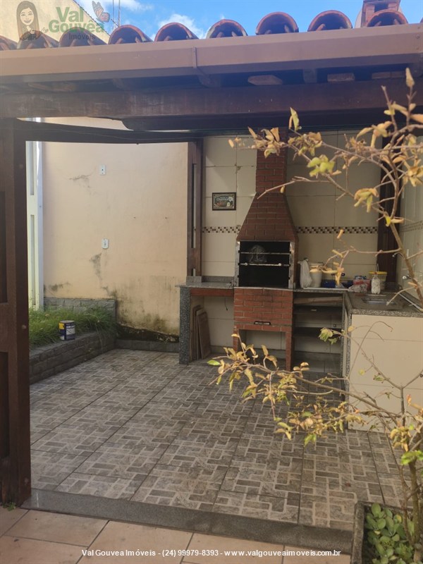 Casa a Venda no Jardim Ponte Alta em Volta Redonda