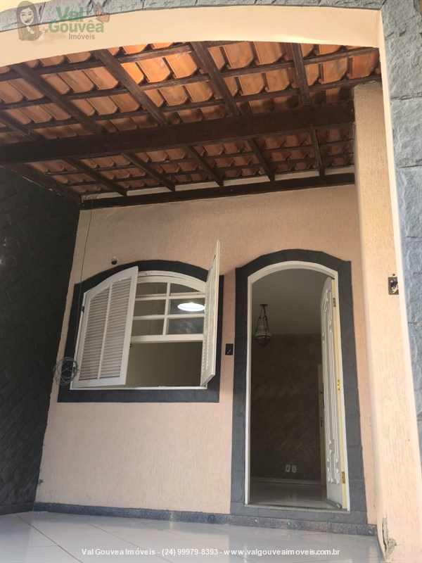Casa a Venda no Jardim Ponte Alta em Volta Redonda
